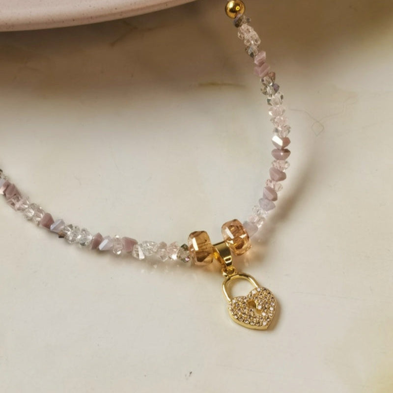 Collar de piedras naturales