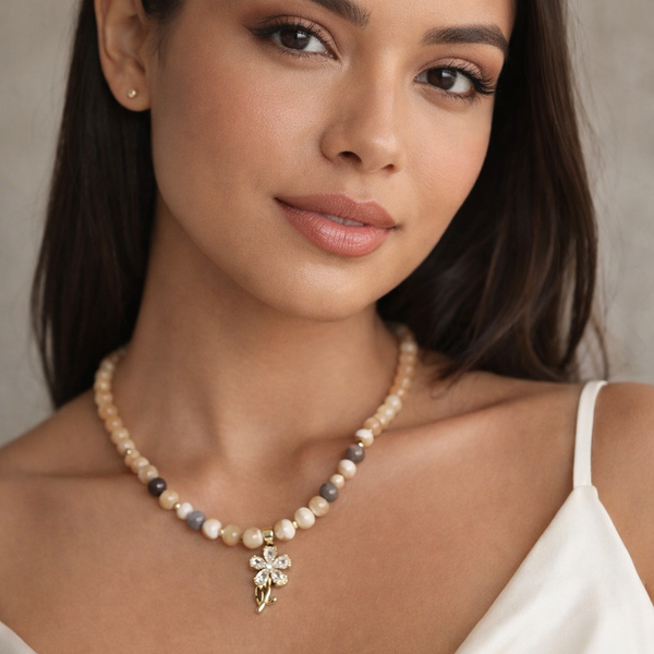 collar de piedras naturales