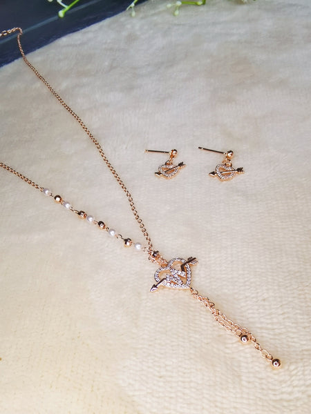 collar y aretes 