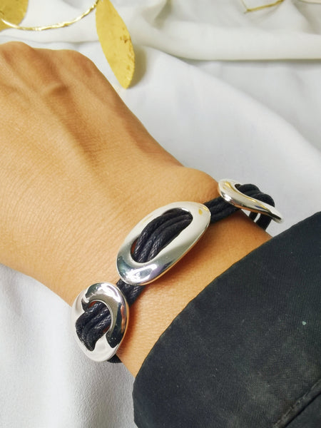 Pulsera entrelazada