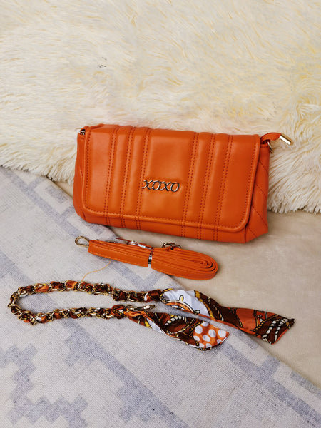 Cartera naranja