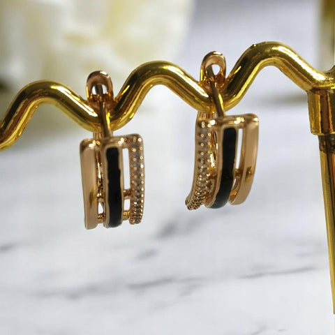 Arete de mujer de acero regalo joyeria tendencia