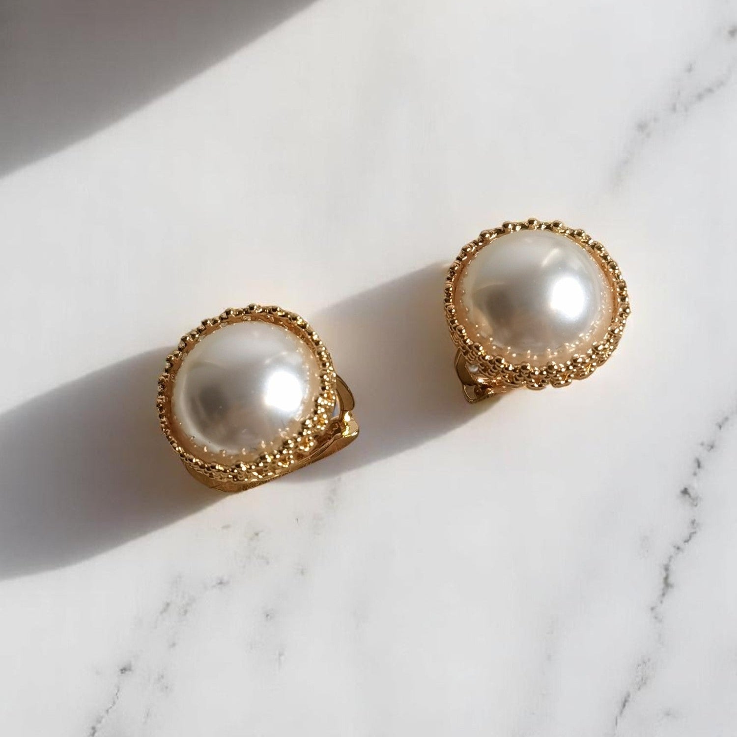 Aretes perlas acero regalo moda mujer tendencia joyeria
