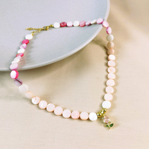 Collar de piedras naturales
