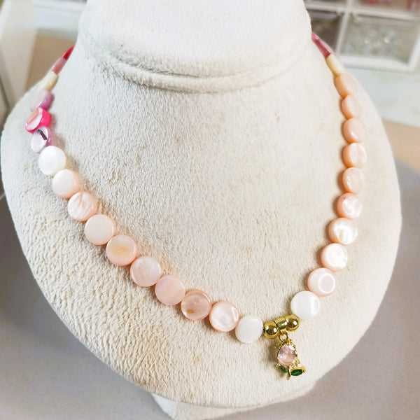 Collar de piedras naturales