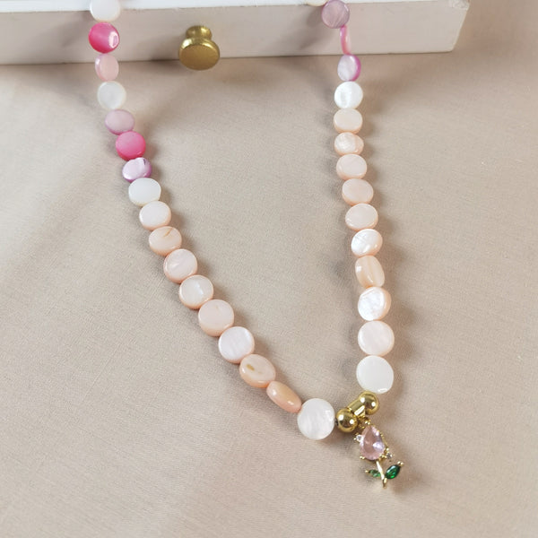 Collar de piedras naturales