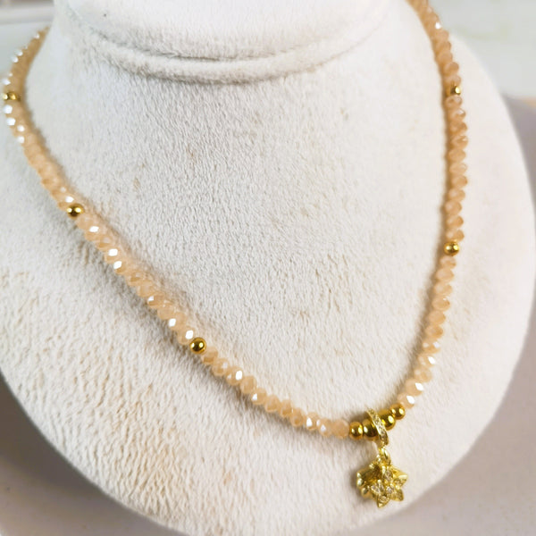 Collar de mujer