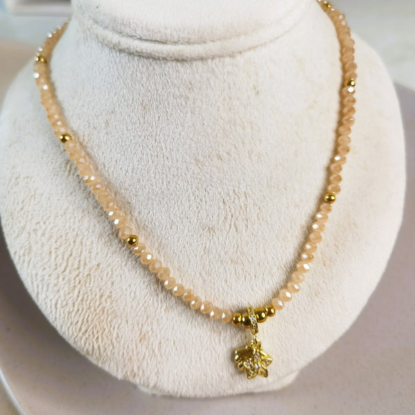 Collar de mujer