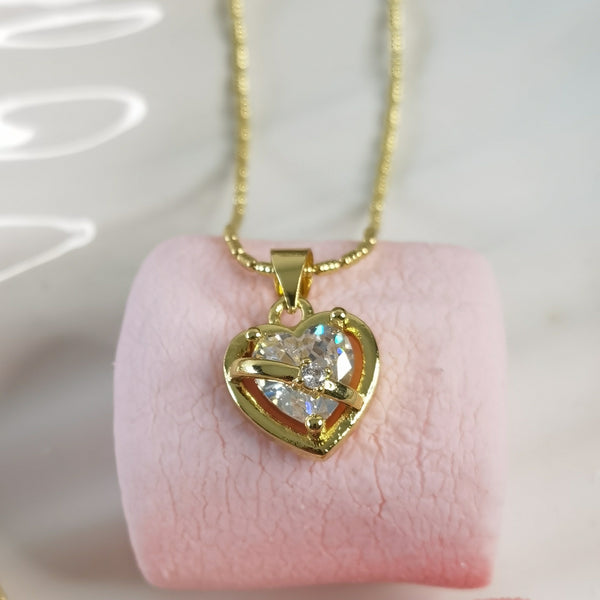 Collar de mujer corazones