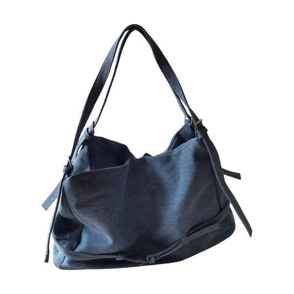 Cartera hobo ZEFORA de color azul con textura tipo mezclilla y asa de hombro, diseño casual y moderno.