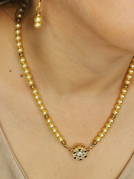 Collar de mujer perlas checas ragalo 