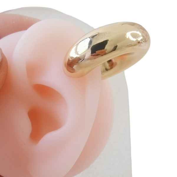 Ear cuff