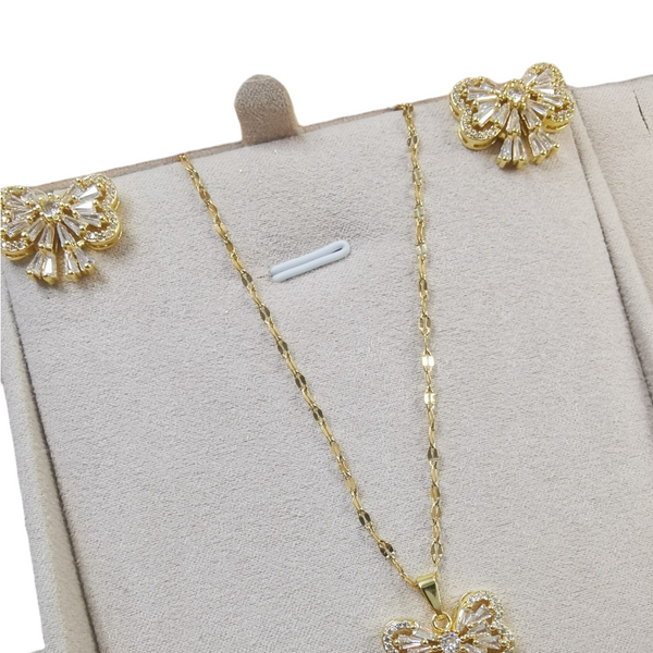 collar y aretes