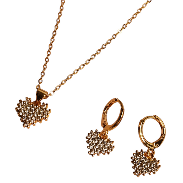 Collar y aretes corazón