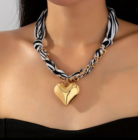 Collar de mujer