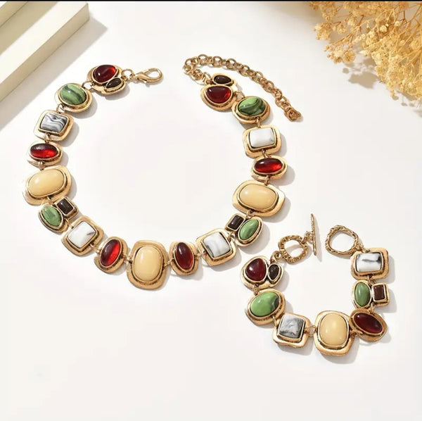 Collar  y pulsera de mujer