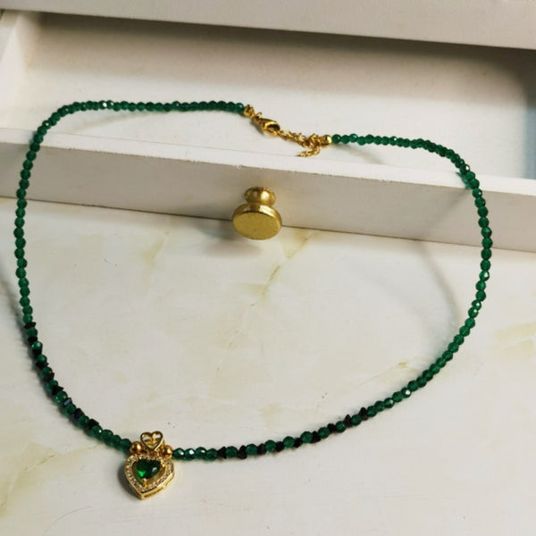 Collar de piedras naturales 